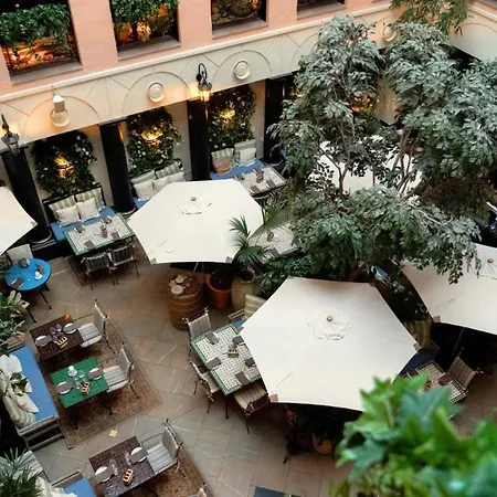 Mj's Hotel